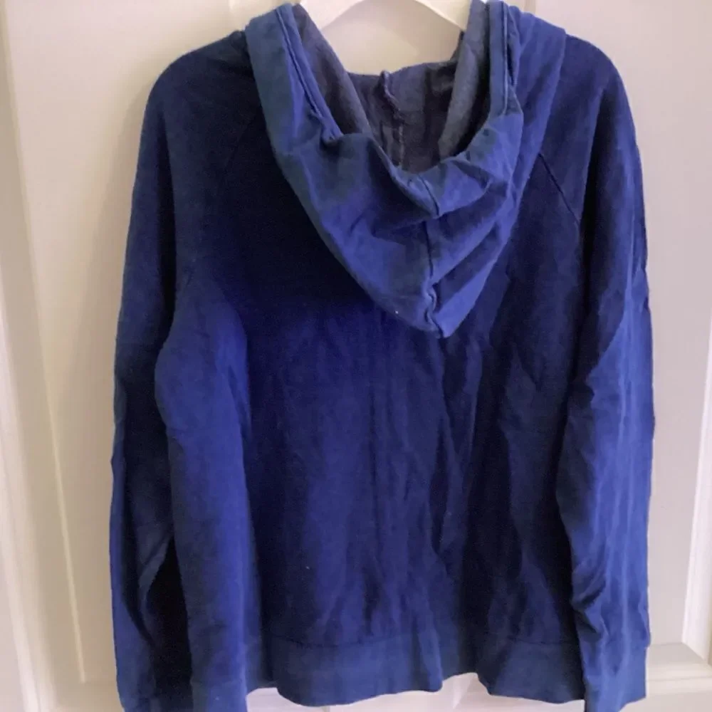 NWT. Miki Miette Brand Boys Size 6 Indigo Hoodie with Think Green Message